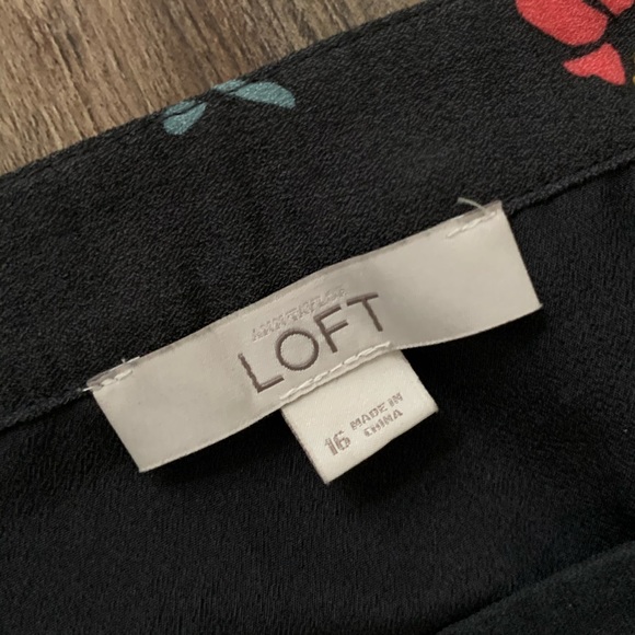 🔥 Ann Taylor LOFT Hydrangea Tiered Flippy Skirt - Picture 5 of 8